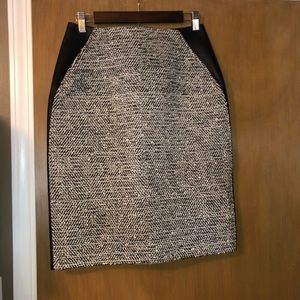 Oscar de la Renta Leather and Tweed Skirt